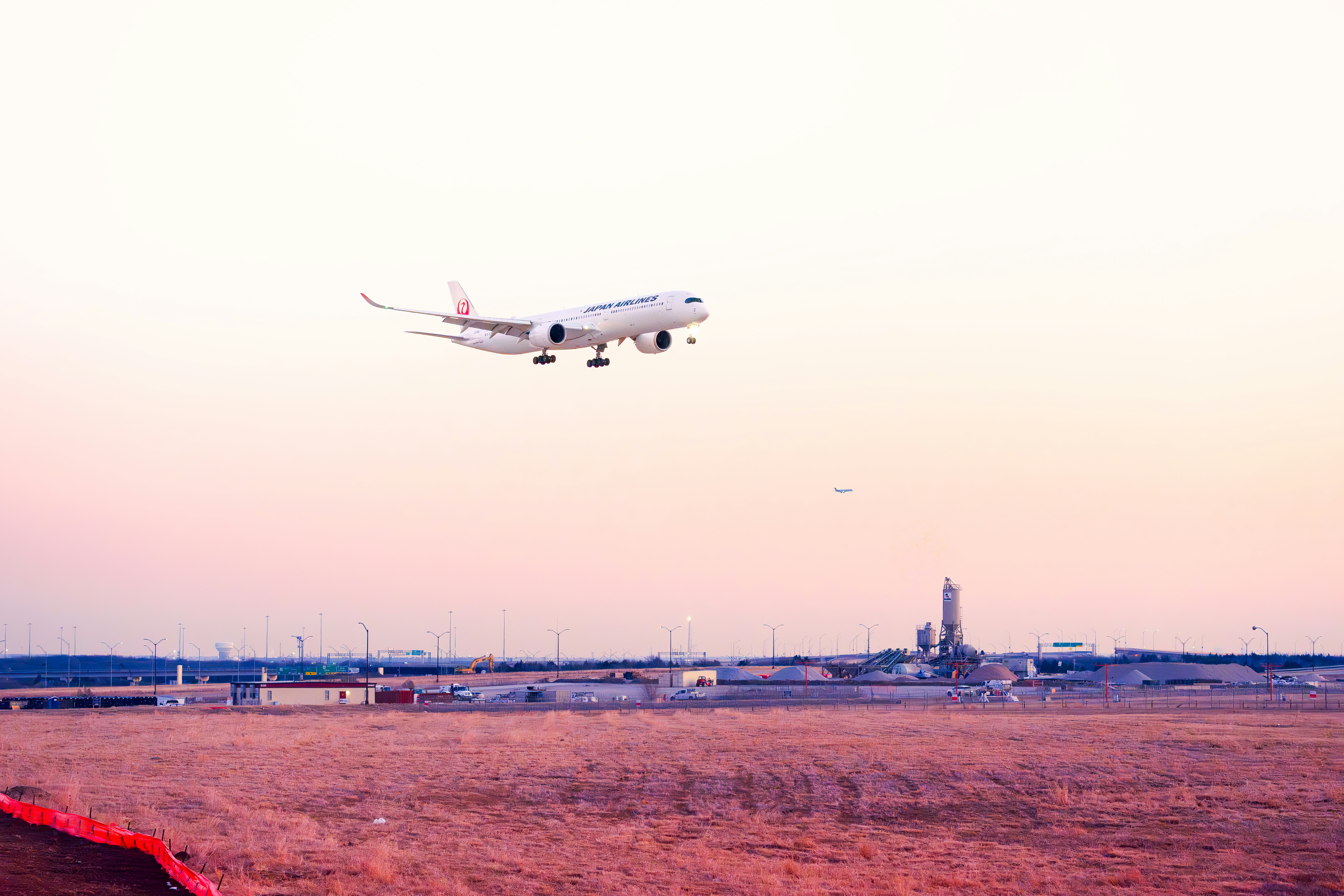 Aircraft landing at an airport